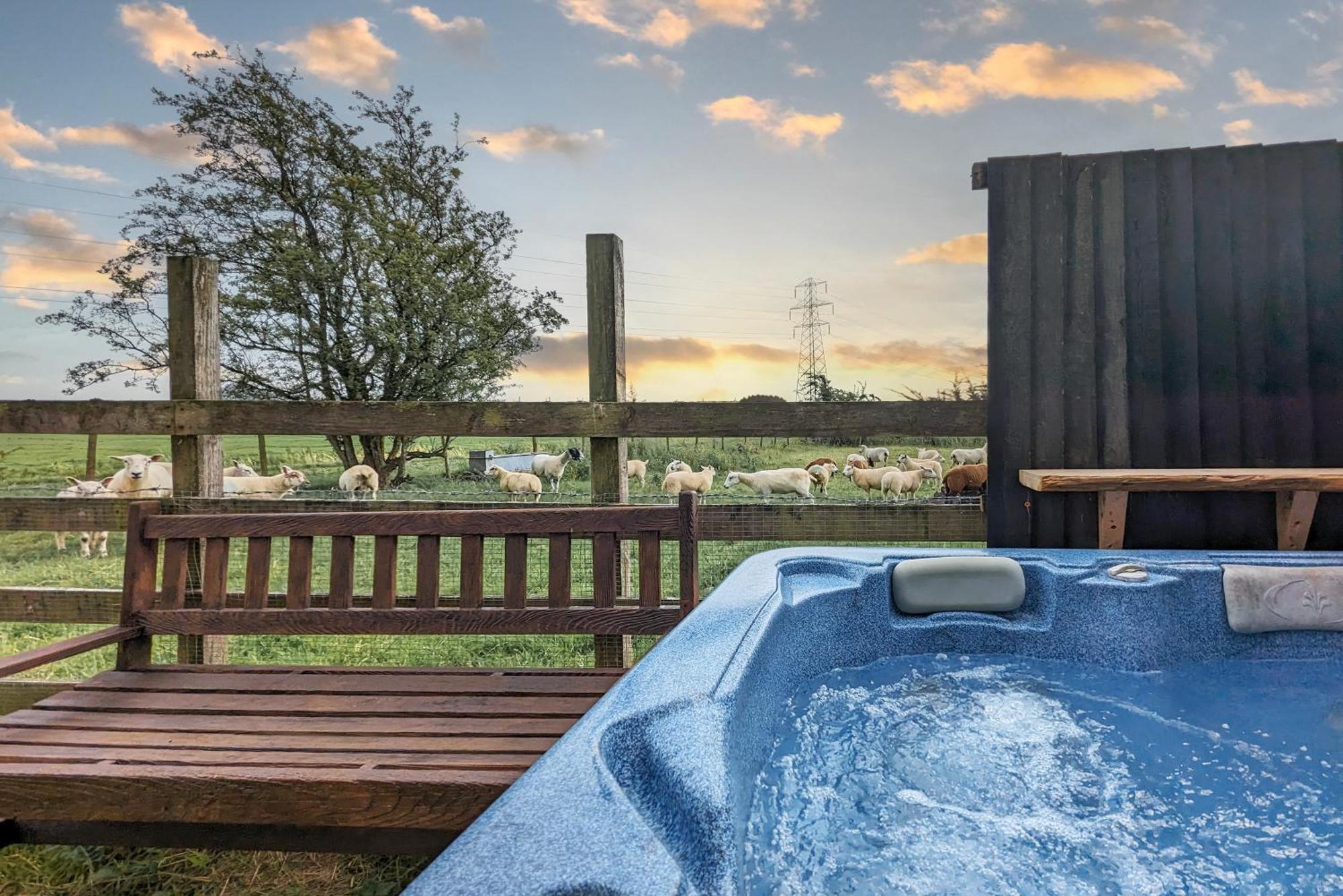The Gilpin Farmhouse, Lake District Getaway Levens 외부 사진